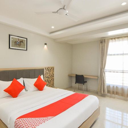 Hotel O Season Choice Shirdi Eksteriør billede