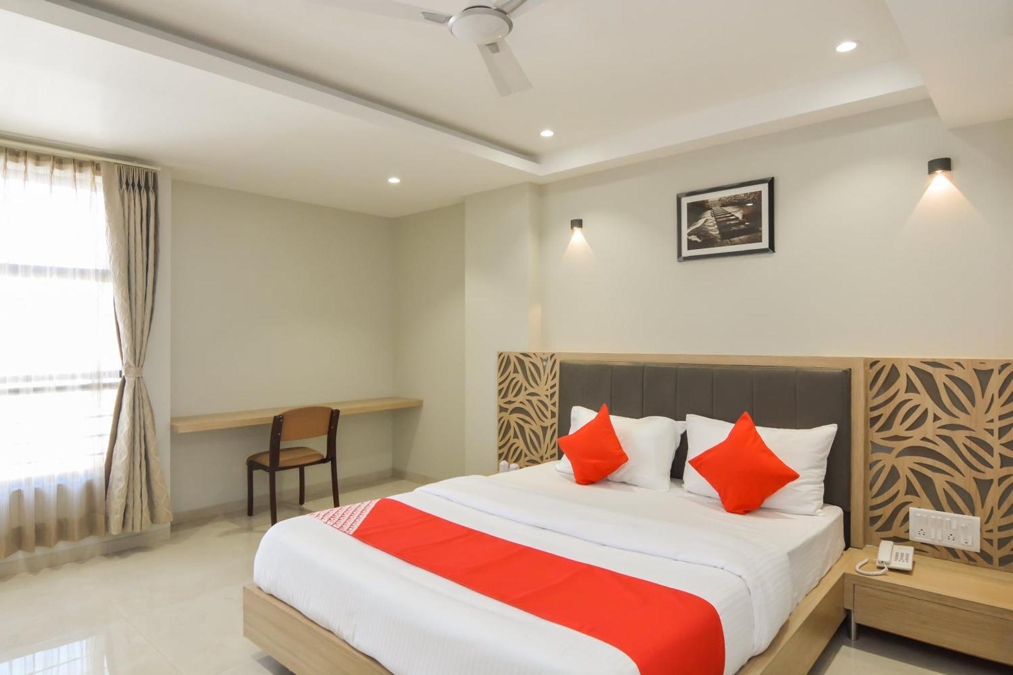 Hotel O Season Choice Shirdi Eksteriør billede
