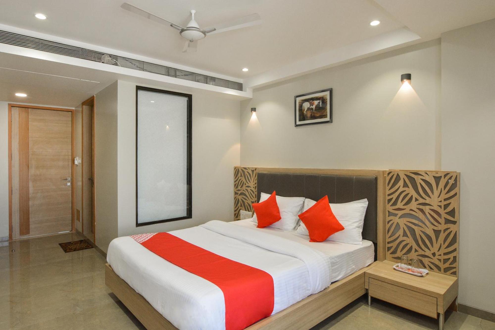 Hotel O Season Choice Shirdi Eksteriør billede