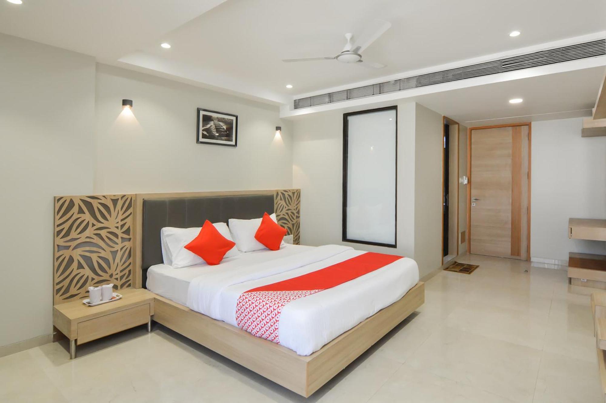 Hotel O Season Choice Shirdi Eksteriør billede